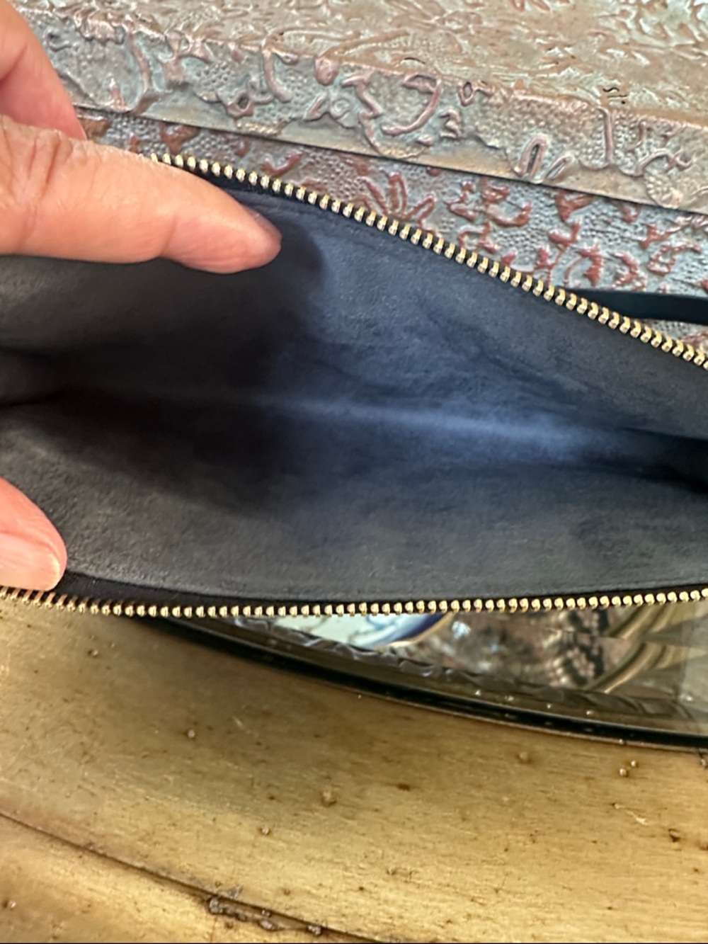 Louis Vuitton LV Monogram Pochette - Picture 6 of 13